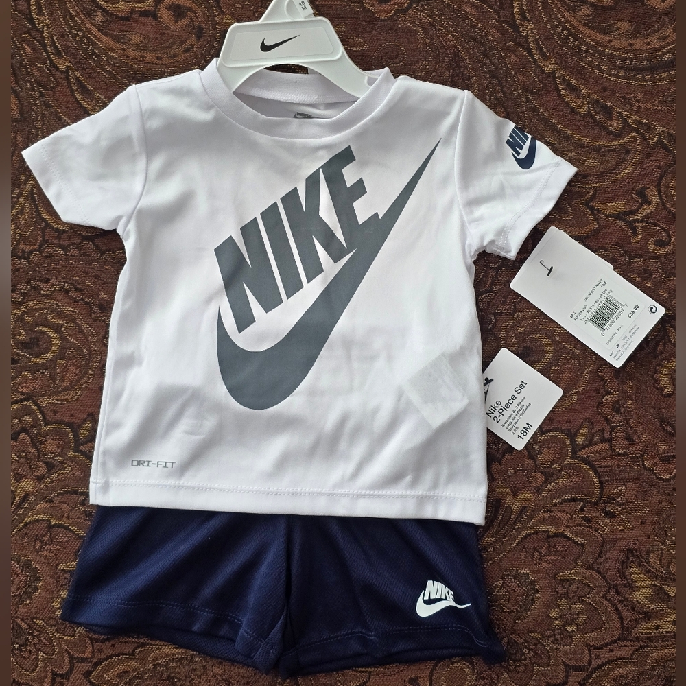 Kids Nike Shirt/ Shorts And Socks Set